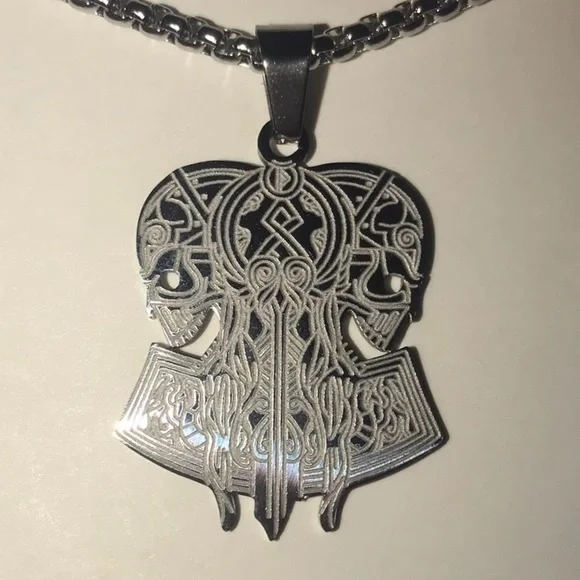 “Opposing Tribal Skulls” Native American Aztec Celtic Nordic Conjoined Necklace - Picture 4 of 13